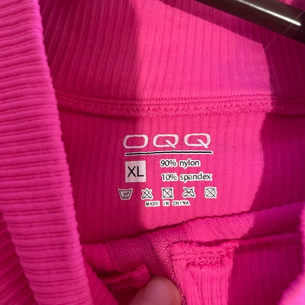 Vibrant Pink Ribbed Romper - Picture 2 of 2